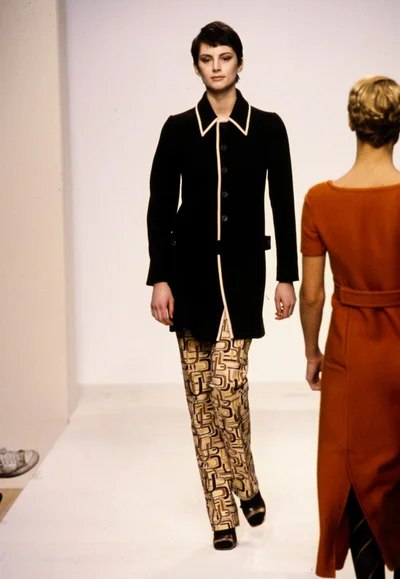 Look 15